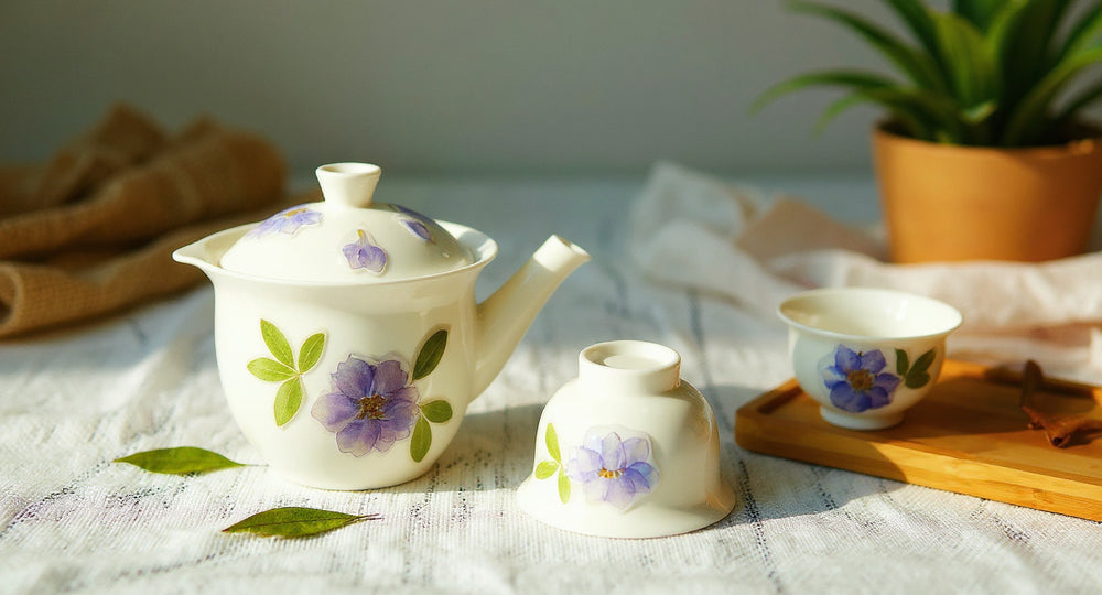 Handmade Suet Jade Porcelain Teapot Set with real pressed flowers on linen