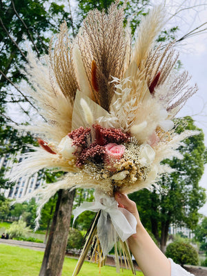 Pampas Grass and Dried Flower Decor for Weddings - Driedflowers Wholesale Pampas Factory Wedding Pampas Bouquets