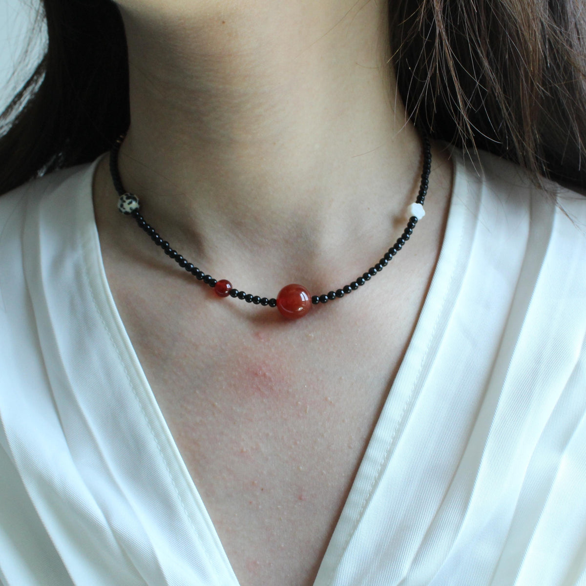 Black Agate , Choker Beaded Necklace, Waterproof Crystal Choker, Healing Jewelry Gift,Gemstone gift Natural Red Agate,Natural Raw Crystal
