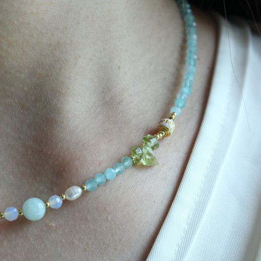 Dainty Peridot Choker Necklace, Olive Green August Birthstone Jewelry,  Delicate Birth Month Necklace for Women