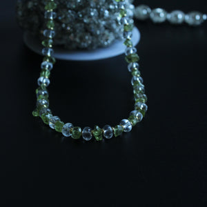 freshwater pearl olivine necklace. Real pearl necklace. Minimalist necklace. Bridal necklace. Gemstones necklace，handmade