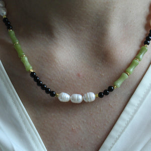 Mala Necklace with black  Agate Malachite ,Pearl necklace,Gift for Her, Yoga Healing Crystal Necklace Long Beaded Necklace