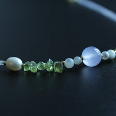 freshwater pearl olivine necklace. Real pearl necklace. Minimalist necklace. Bridal necklace. Gemstones necklace，handmade