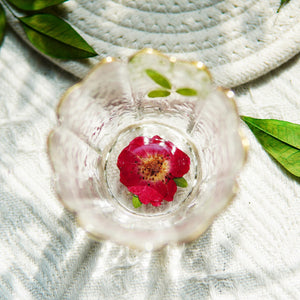 Handcrafted Glass Mug with Preserved Flowers, 400 ml