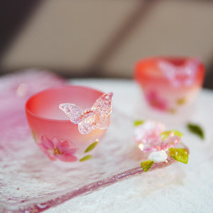 Gradient Pink Butterfly Glass Cup — Preserved Flowers Eco Resin Mug