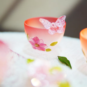 Gradient Pink Butterfly Glass Cup — Preserved Flowers Eco Resin Mug
