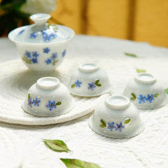 Handmade Bone China Fairness Pitcher with Real Preserved Flowers â€?Eco-Friendly Floral Gongfu Tea Accessory