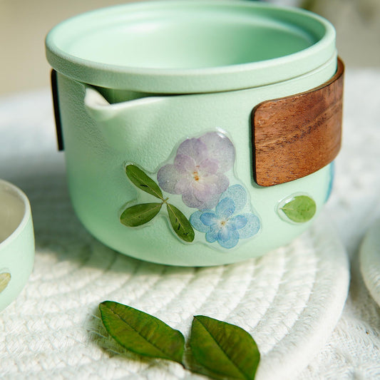 Handmade Travel Tea Set | Eco-Friendly Real Flower Encased Porcelain Cups