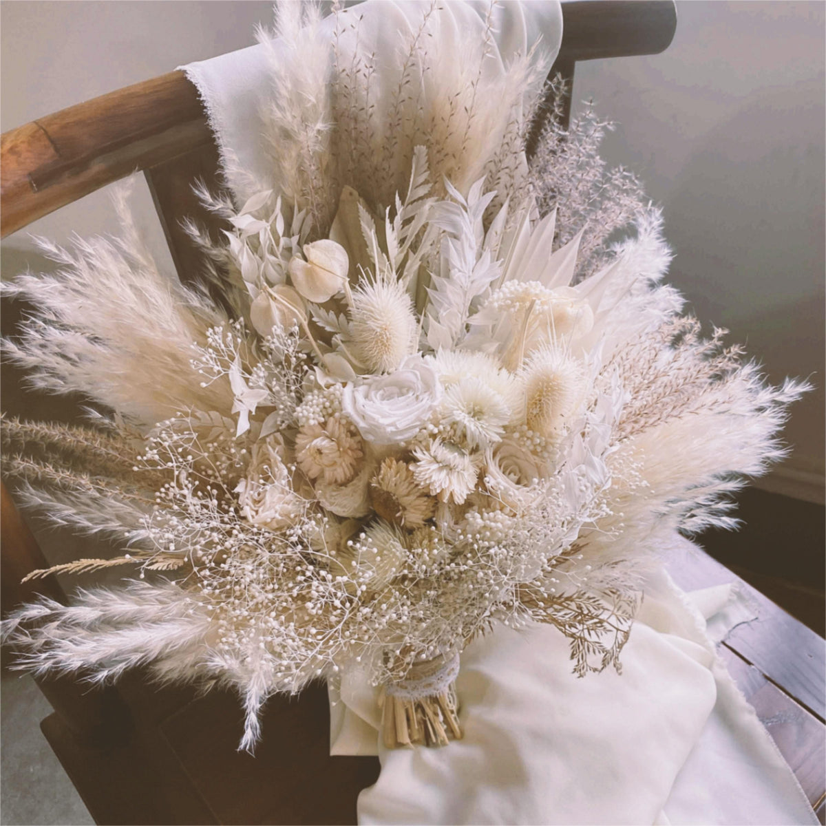 Dried Floral Bouquet , flower Bouquet,  White Wedding Bouquet, Boho Wedding,Cream color bouquet