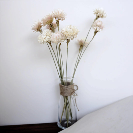 chrysanthemum head，Decorate with dried flowers, Bouquet of Dried flowers