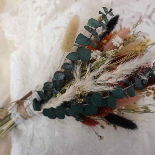 Dried flower bouquet wedding ,bridesmaid bouquet, bridal boho bouquet,  dried flowers , baby's breath