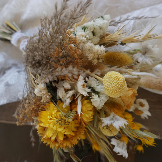 Dried flower bouquet ,white natural bridal bouquet ,wedding boho bouquet,dried flower,yellow