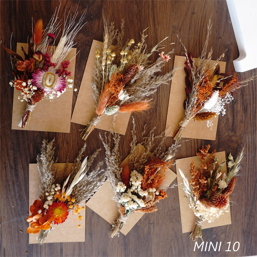 Mini Dried Flower Bouquet  decor Favor gift ,topper Tables
