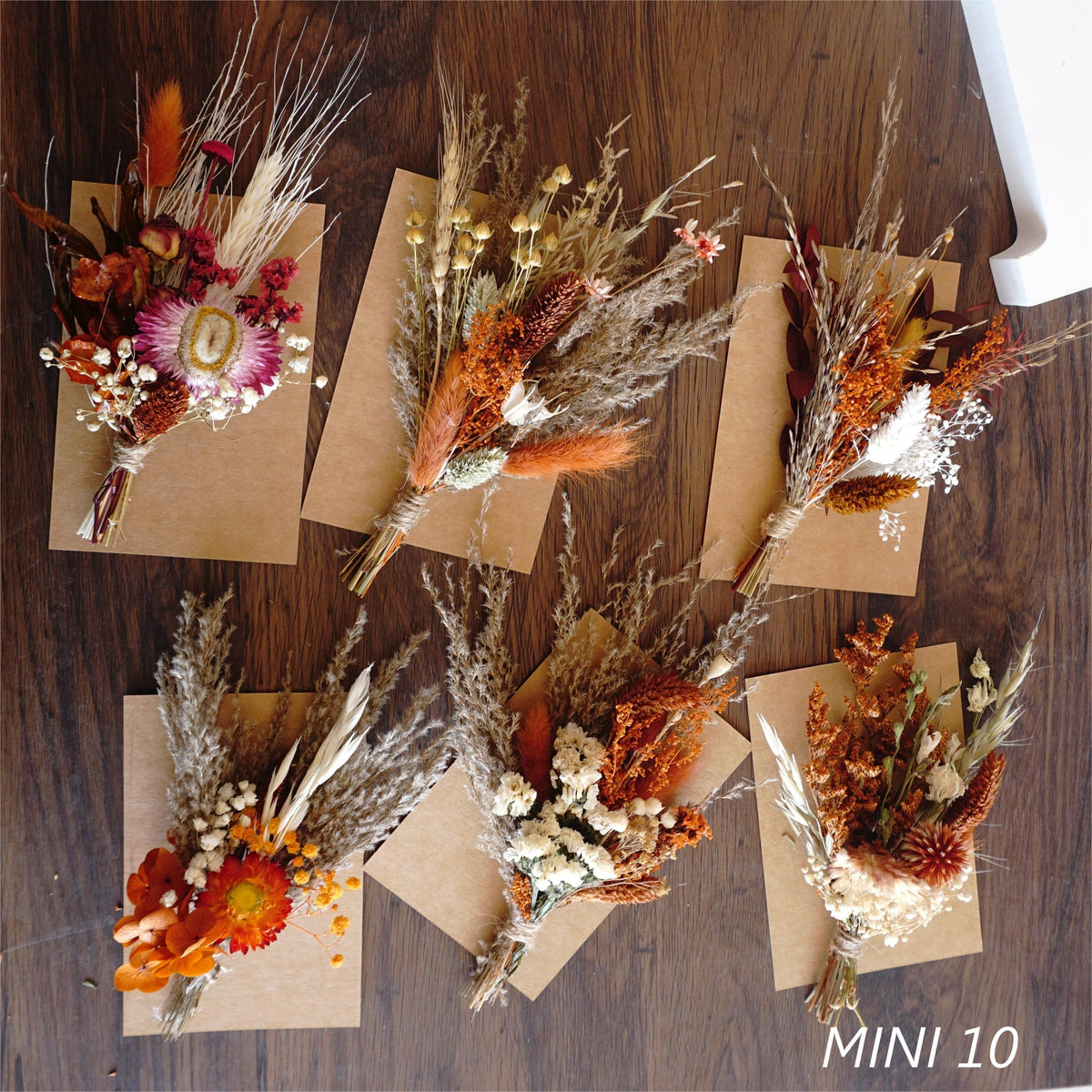 Mini Dried Flower Bouquet  decor Favor gift ,topper Tables