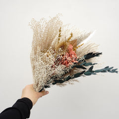Home decoration , dried flower bouquet, dried pampas grass bouquet, dried flower