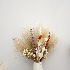 Dried pampas flower bouquet, home decoration ,dried flower bouquet ,dried flower bouquet, gypsophila