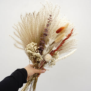 Dried pampas flower bouquet, home decoration ,dried flower bouquet ,dried flower bouquet, gypsophila