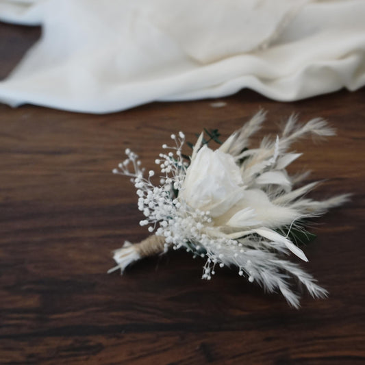 Boutonnière size,wedding bouquet ,wedding decor
