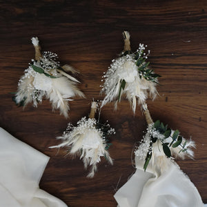 Boutonnière size,wedding bouquet ,wedding decor