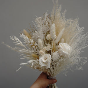 wedding bouquet white,bride bouquet,bridesmaid bouquet,wedding decor,dried flower