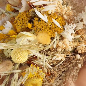 Bouquet of dried flowers|yellow, pampas grass|weding decoration arrangements|wedding decoration