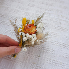 yellow color brideand bridesmaid bouquet