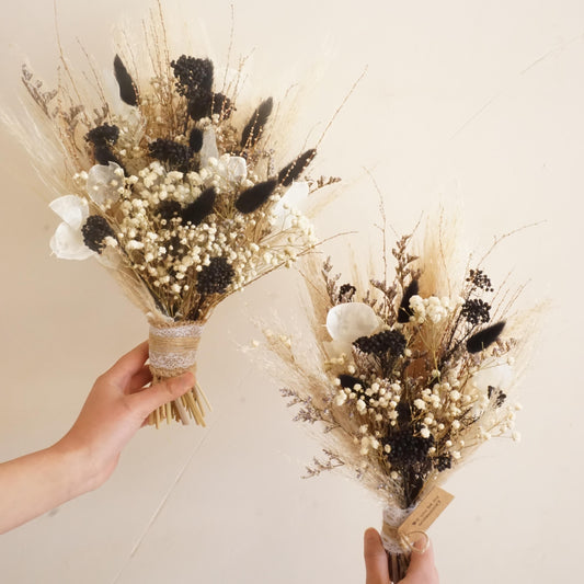 Pampas and black bouquet / pampas grass dried grasses bouquet / dried flower bouquet / boho bridal bouquet